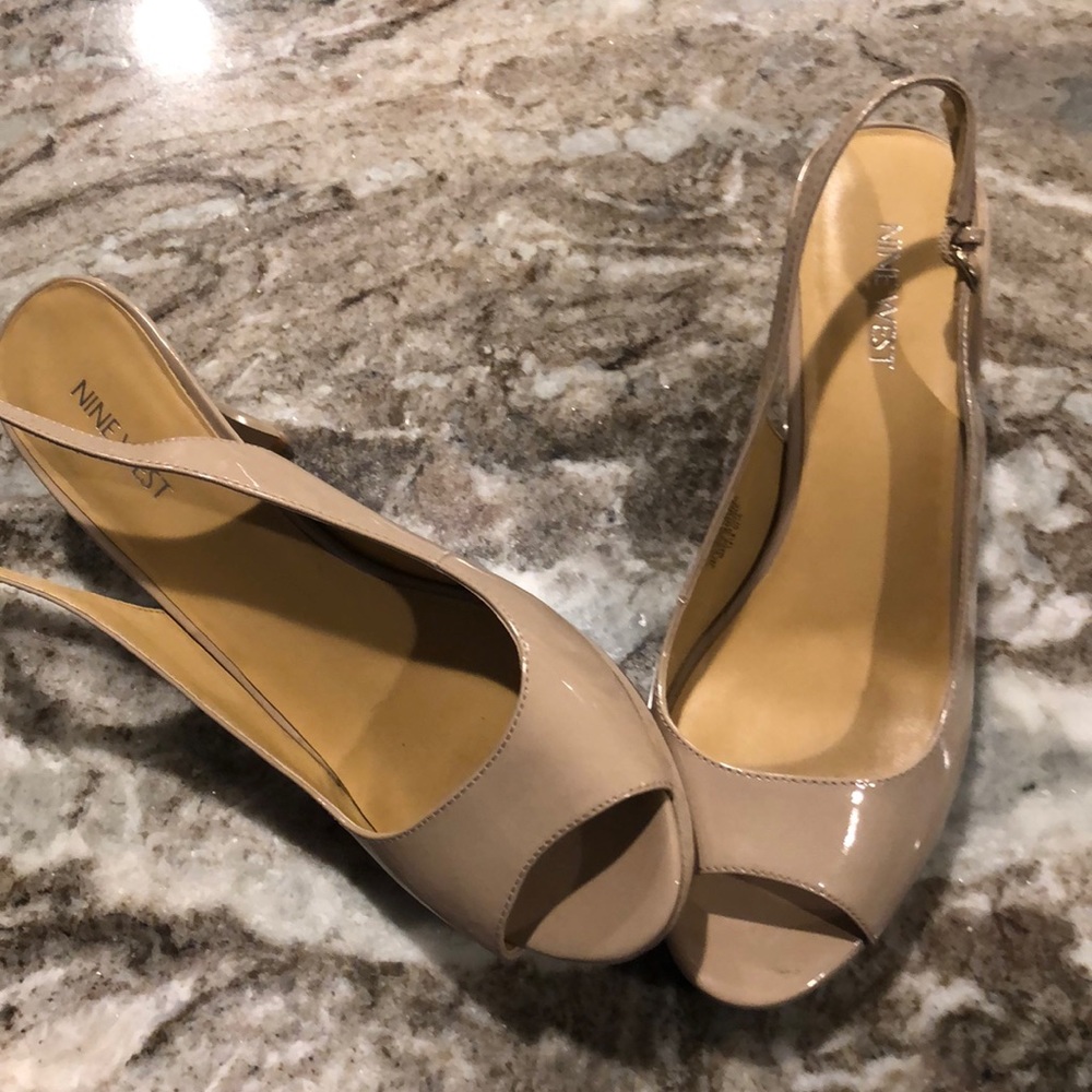 NINE WEST nude 4” heels!